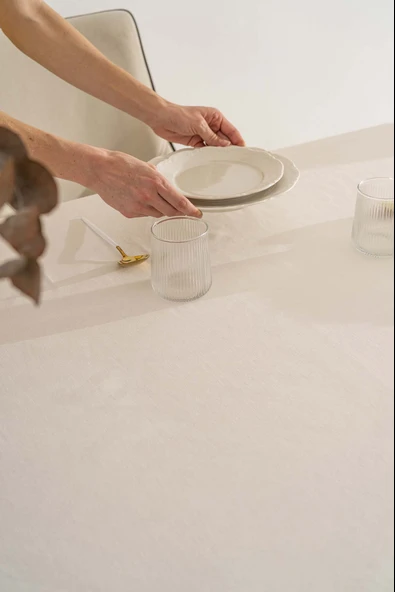 Silvio Krem Güpür Çiçekli Masa Örtüsü 160x220 cm - Resim 5