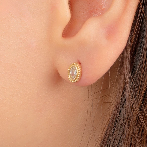 Altın Küpe - 14 Ayar Altın Oval Taşlı Tasarım Küpe