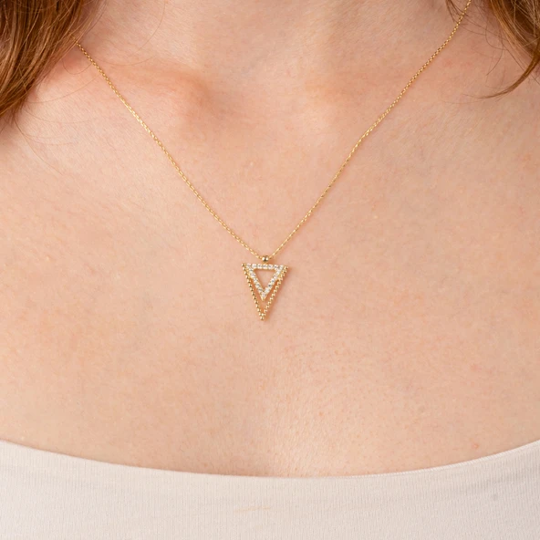 Altın Kolye - Üçgen Tasarımı Pırlanta İhtişamı Modern Tarz 14 Ayar Altın Kolye - Resim 4