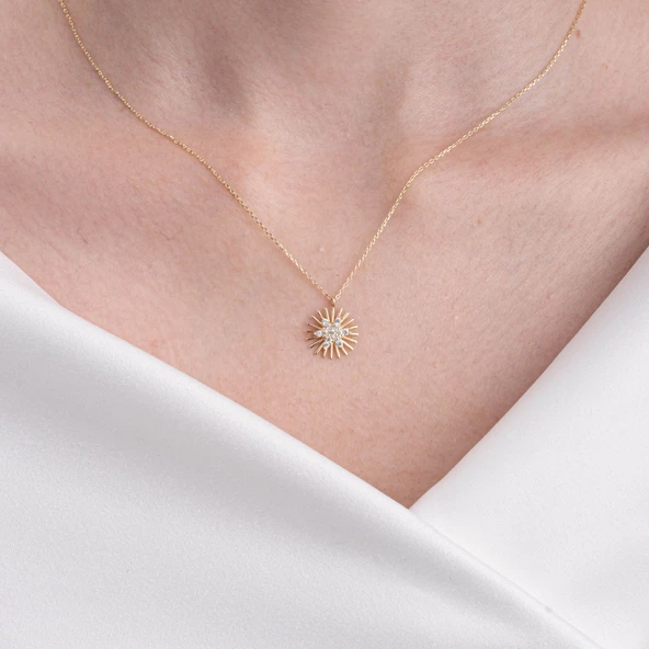 Altın Kolye - Aşk Pusulası Tarz Taşlı Modern Tasarım 14 Ayar Altın Kolye - Aşk Pusulası Şans Kolyesi - 4