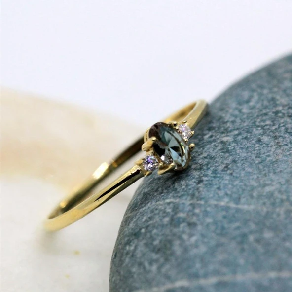 Altın Yüzük - 14 Ayar Altın Oval Tria 0.70 Ct Zultanit Taşlı Minimal Evlilik Teklifi Yüzüğü - Resim 7