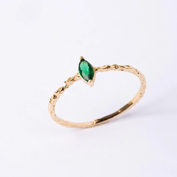 Tektaş Altın Yüzük - 14 Ayar Altın Markiz Zümrüt Taşlı Minimal Tek Taş Yüzük - 6