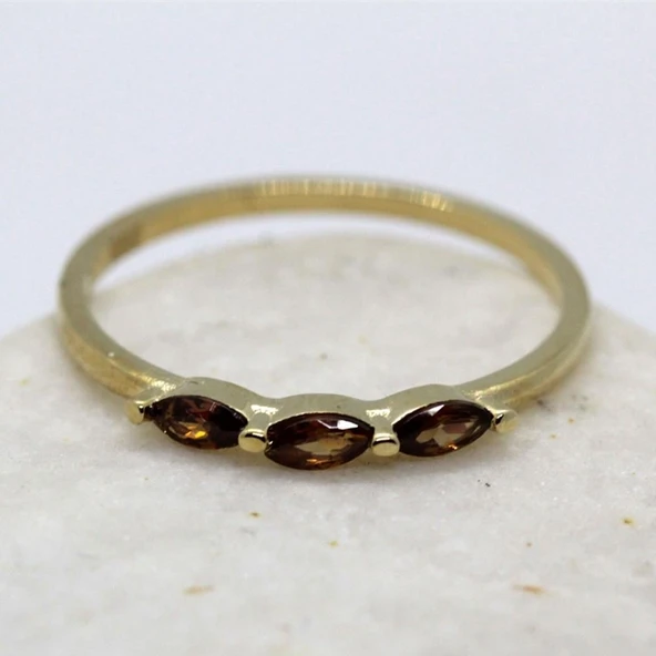 Tria Altın Yüzük - 14 Ayar Altın Tria Mekik Smoky Quartz Taşlı Minimal Kadın Yüzük - Eşe Hediyelik ürün görseli 1