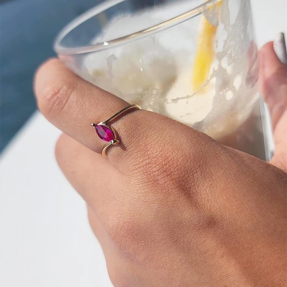 Altın Yüzük - 14 Ayar Altın 0.60 Karat Mekik Ruby Taşlı Evlilik Teklifi Yüzüğü - Minimal Yüzük - Resim 2