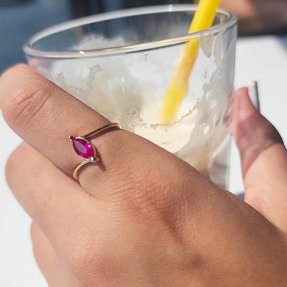 Altın Yüzük - 14 Ayar Altın 0.60 Karat Mekik Ruby Taşlı Evlilik Teklifi Yüzüğü - Minimal Yüzük - Resim 5