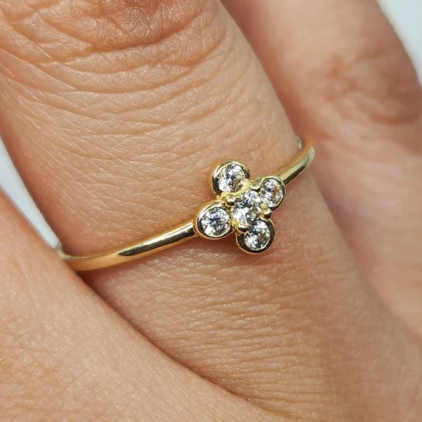 Minimal Altın Yüzük - 14 Ayar Altın Minimal Papatya Swarovski Taşlı Yüzük - Papatya Altın Yüzük - 7