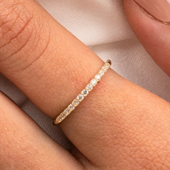 Yarım Tur Altın Yüzük - 14 Ayar Altın 0.25 Karat Zirkon Taşlı Yarım Tur Minimal Yüzük - 3