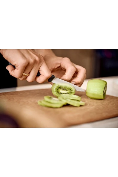 Victorinox 6.7603 8cm Siyah Düz Soyma Bıçağı - 3