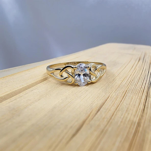 Evlilik Teklifi Altın Yüzük - 14 Ayar Altın Oval 0.60 Karat Zirkon Taşlı Mininal Tektaş Yüzük - 10