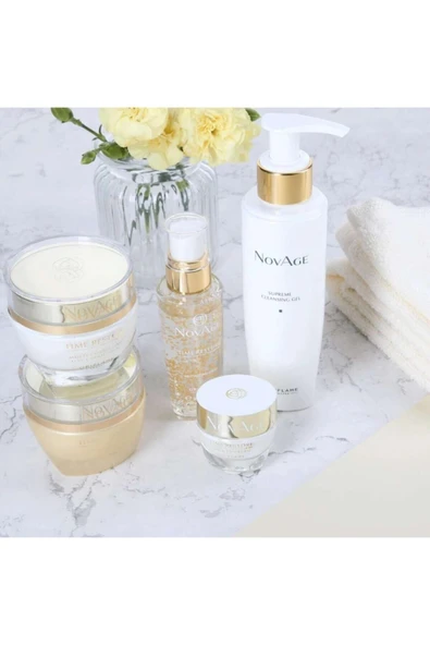 Oriflame Novage Novage Time Restore Yaşlanma Karşıtı Cilt Bakım Seti - 2