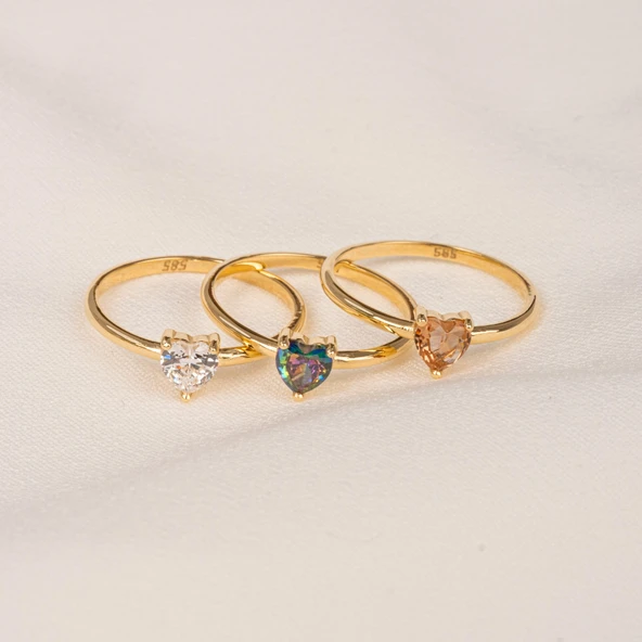 Tektaş Altın Yüzük - 14 Ayar Altın 0.60 Karat Zultanit Taşlı Kalp Tek Taş Evlilik Teklifi Yüzüğü - 12