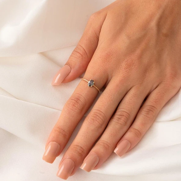 Tektaş Altın Yüzük - 14 Ayar Altın 0.90 Karat Oval Mistik Topaz Taşlı Yüzük - Tek Taş Altın Yüzük - 12