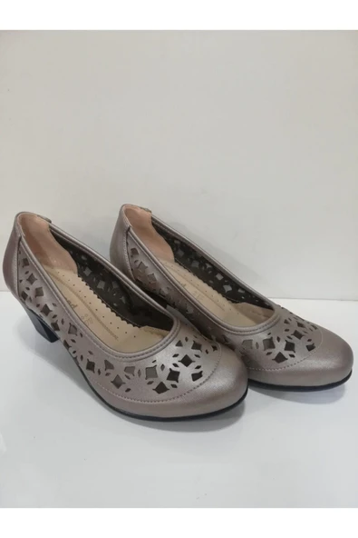 Şenkardeşler Kadın Metalik Büyük Numara Kısa Topuklu Ayakkabı - Resim 4