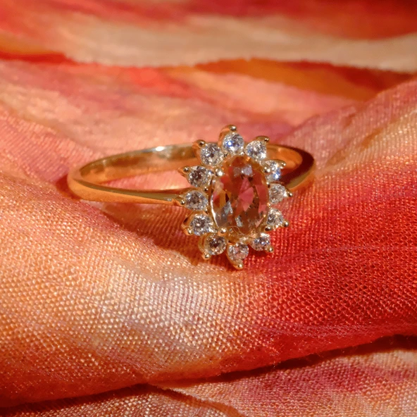 14 Ayar Altın Yüzük - Zultanit (Renk Değiltiren) Taşlı Anturajlı Evlilik Teklifi Yüzüğü - Kadın - 12