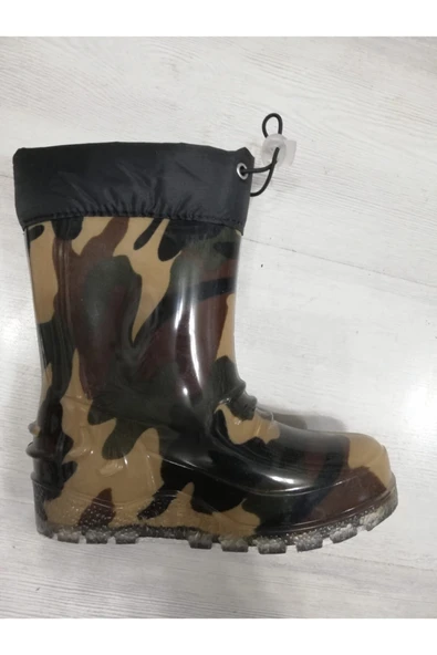 Üçel Erkek Çoçuk Plastik Çizme ürün görseli