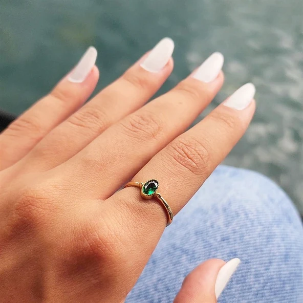 Evlilik Teklifi Altın Yüzük - 14 Ayar Altın 0.35 Karat Zümrüt Yeşili Taşlı Evlilik Teklifi Yüzüğü