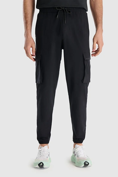 New Balance Lifestyle MNP1531-BK Siyah Erkek Eşofman Altı - 4