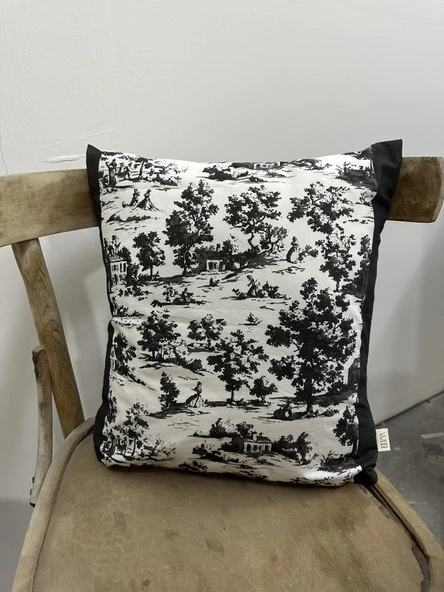 Toile De Jouy Monet Kırlent Kılıfı 43x43 cm | %100 Pamuk Dijital Baskılı | Country Tarzı Fransız Dekoratif Yastık Kılıfı - ZT750 siyah