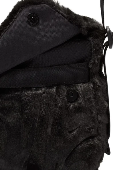 Nike Sportswear FZ1326-010 Siyah Suni Kürk Çapraz Çanta - 5