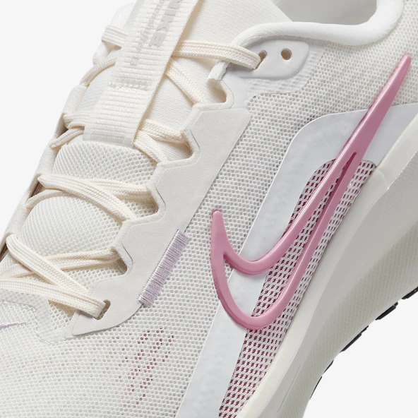 Nike Downshifter 13 FD6476-004 Krem Kadın Spor Ayakkabı - 7