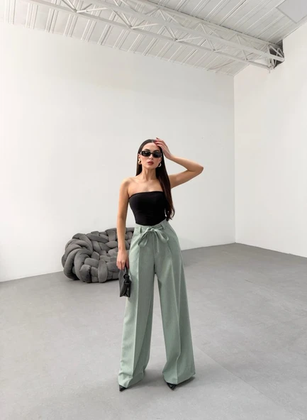 Sante Çi̇zgi̇li̇ Bel Kuşakli Palazzo Pantolon ürün görseli 1