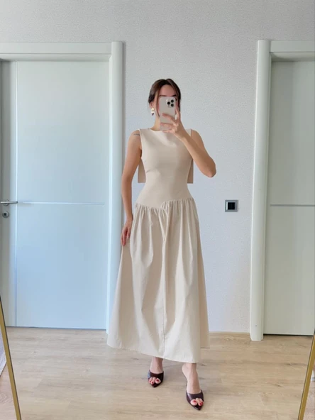 Arkası Kanatlı Uzun Elbise- Bej - Resim 2