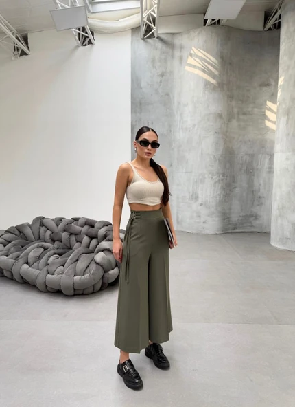 230 Gr Poly Viscose Full Lycra Metal Toka Aksesuarli Pantolon ürün görseli 1