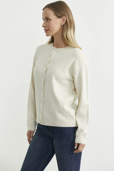 Düğme Detaylı Sıfır Yaka Triko Hırka - Taş - Resim 4