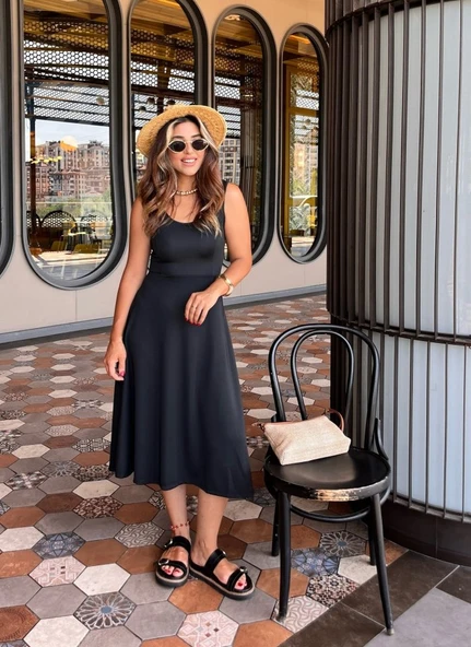 Kadın Askılı Kare Yakalı Midi Ithal Krep Elbise - Resim 3