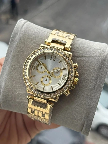 Metal Kordon Altın Renk Ve Taşlı Kadın Kol Saati