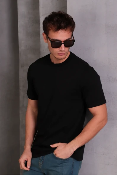 Erkek Relax Fit Bisiklet Yaka %100 Pamuk Rahat Kesim Basic Tişört ürün görseli 1