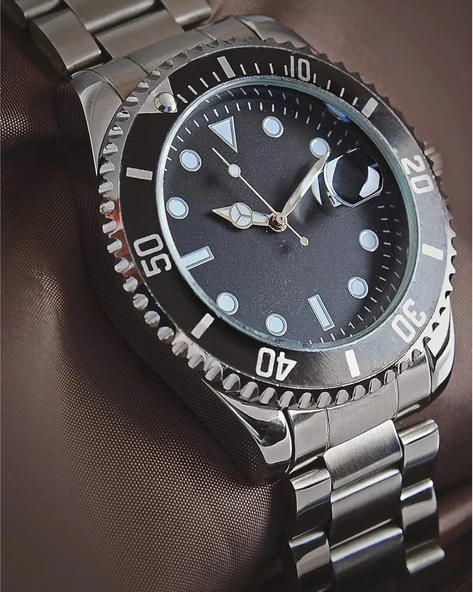 Gümüş Çelik Kordon Erkek Kol Saati Takvimli Siyah Kadran Özel kutusunda - 4