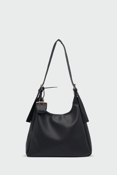 Charmlı Salaş Omuz Çantası Siyah ürün görseli