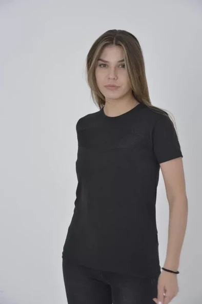 Gögüs Fileli Slim Fit T-shirt - Siyah ürün görseli 1