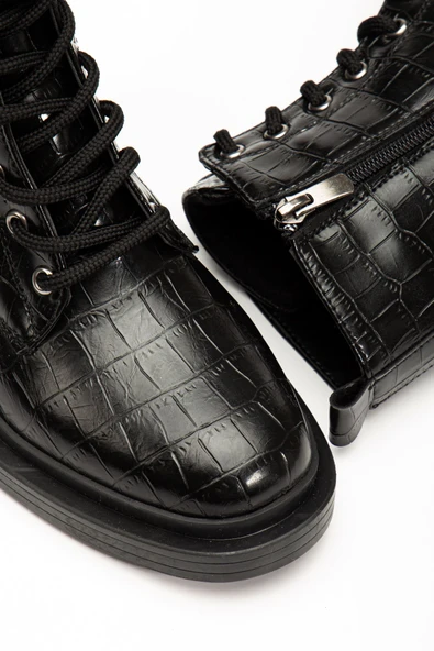 2024-2289 Siyah Kroko Bağcıklı Fermuarlı Günlük Kadın Bot - 4