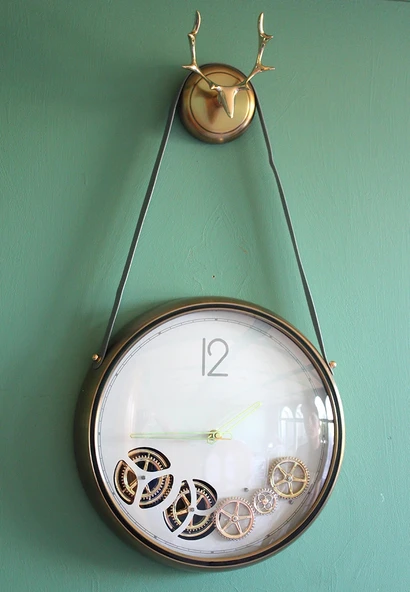 Çarklı Geyikli Duvar Saati ürün görseli