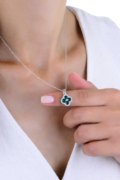 Gümüş rodyumlu yeşil zirkon taşlı trifolium yonca kolye SGTL12969YESIL ürün görseli