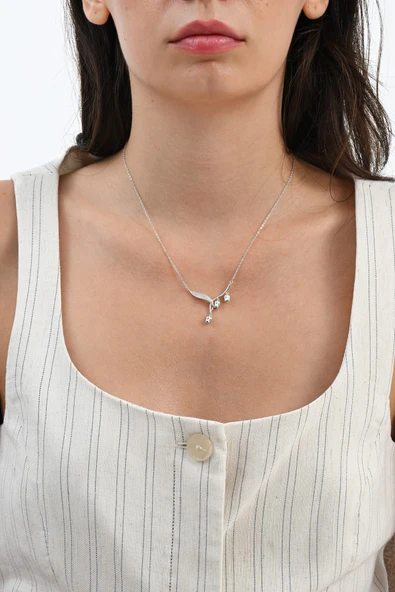 925 Ayar gümüş rodyumlu zirkon taşlı sarkan laleler tomurcuk kolye SGTL13092RODAJ - Resim 2