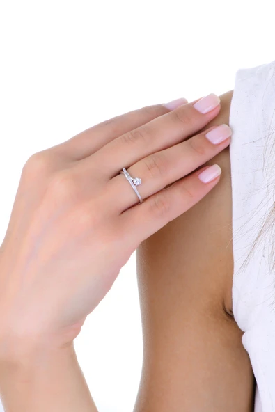 Gümüş rodyumlu zirkon taşlı kuyruklu şans yıldızı yüzük - Resim 2