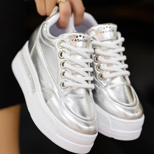 Lulu Gümüş Rugan Bağcıklı Spor Ayakkabı - Resim 4