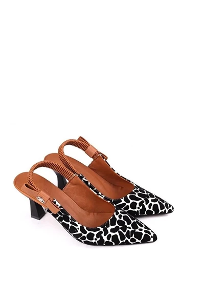 Toran Beyaz Rugan Siyah Süet Detaylı Topuklu Ayakkabı ürün görseli