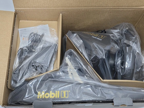 Logitech G923 Trueforce XBox Uyumlu Yarış Direksiyonu (Reklamlı Model) - Resim 6