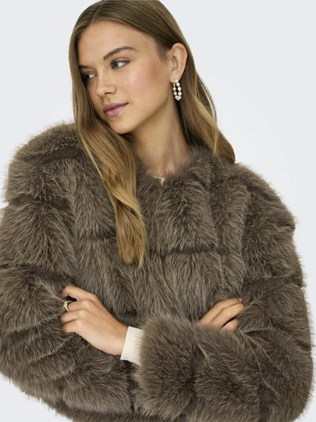 Only Jdy Ofelıa Faux Fur Kadın Ceket 15359349 - Resim 2