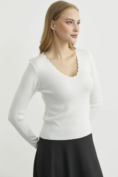 Fitilli Basic V Yaka Triko Kazak - Kemik - Resim 3