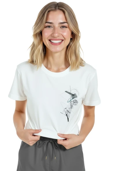 Kadın Beyaz Relaxed Fit %100 Pamuk Tişört – İnce Mürekkep & Minimal Soyut Grafik Baskılı - Resim 3