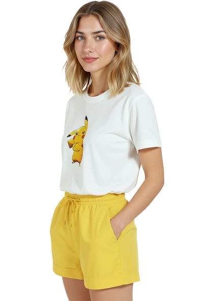 Kadın Beyaz Relaxed Fit %100 Pamuk Tişört – Pikachu Çizgi Karakter Baskılı - Resim 4
