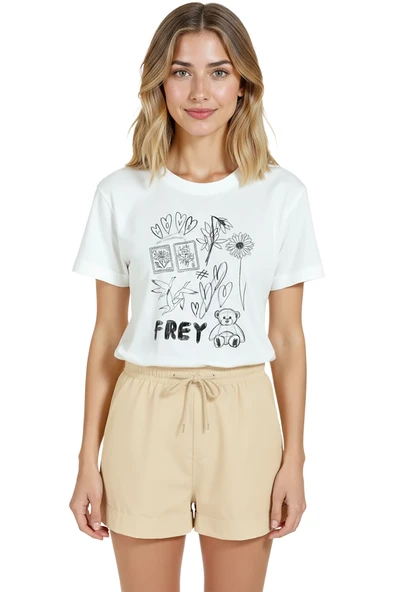 Kadın Beyaz Relaxed Fit %100 Pamuk Tişört – Doodle Kolaj Teddy & Çiçek Baskılı ürün görseli 1