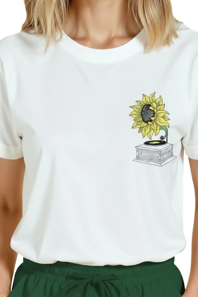 Kadın Beyaz Relaxed Fit %100 Pamuk Tişört – Ayçiçeği Gramofon Minyatür Baskılı - Resim 8