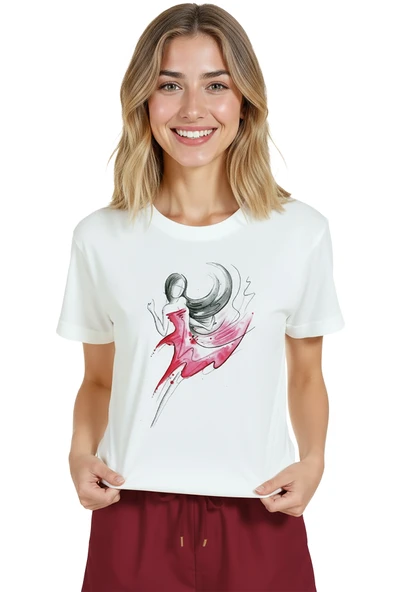 Kadın Beyaz Relaxed Fit %100 Pamuk Tişört – Suluboya Dansçı ve Kırmızı Elbise Baskılı - 3