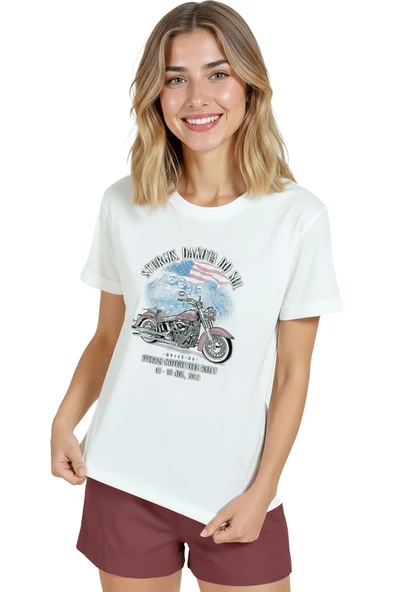 Kadın Beyaz Relaxed Fit %100 Pamuk Tişört – Sturgis Vintage Motosiklet Baskılı - Resim 3